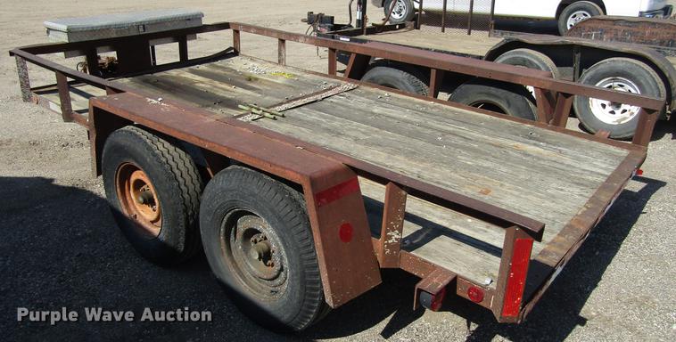 image for item EU9646 1989 Tandom utility trailer