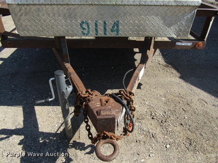 image for item EU9646 1989 Tandom utility trailer