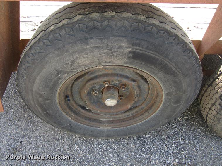 image for item EU9646 1989 Tandom utility trailer