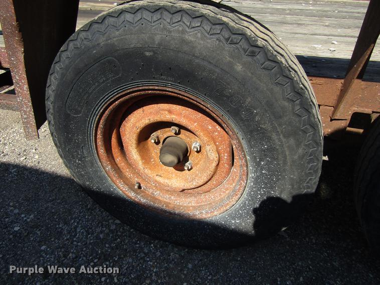 image for item EU9646 1989 Tandom utility trailer