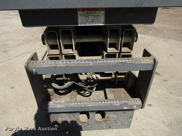 image for item EU9649 2001 Terex TSM20 scissor lift