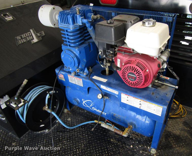 image for item EU9652 2012 Quincy QT5 air compressor