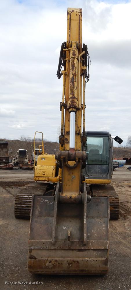image for item EZ9848 2001 Kobelco SK210LC excavator