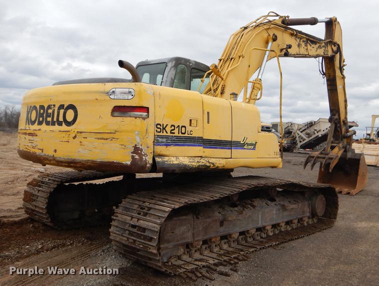 image for item EZ9848 2001 Kobelco SK210LC excavator