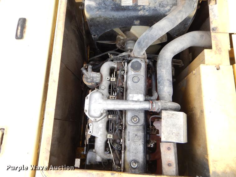 image for item EZ9848 2001 Kobelco SK210LC excavator