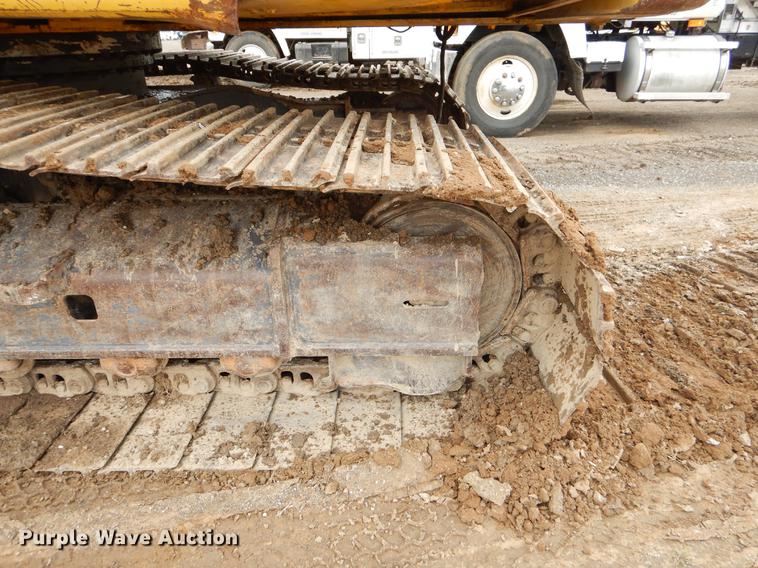 image for item EZ9848 2001 Kobelco SK210LC excavator