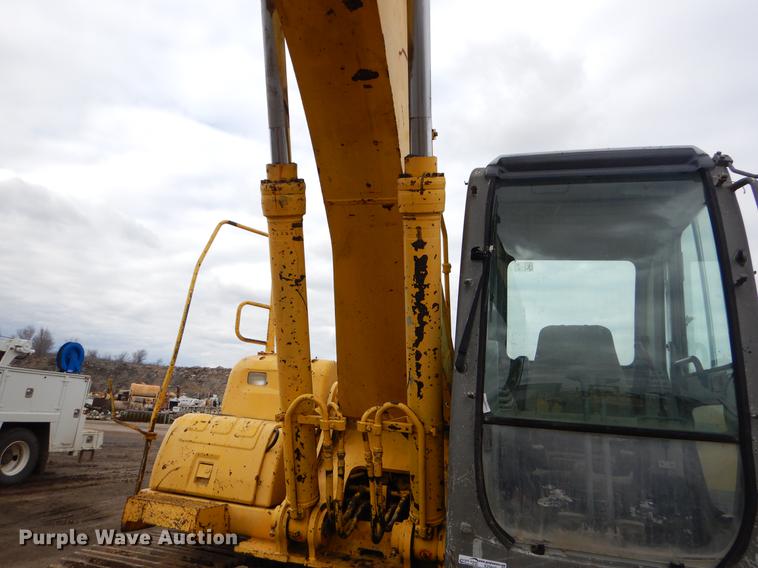 image for item EZ9848 2001 Kobelco SK210LC excavator