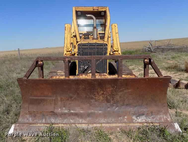 image for item FG9474 1994 John Deere 750B LT dozer