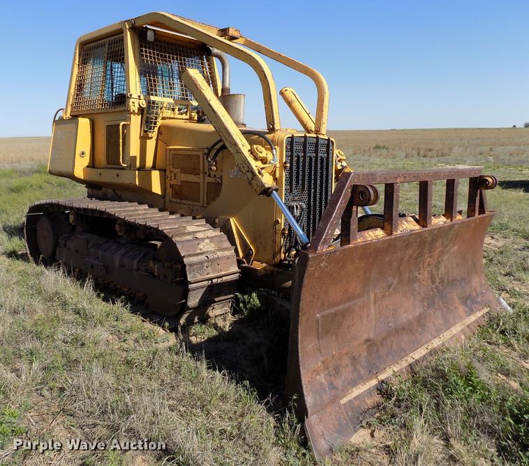 image for item FG9474 1994 John Deere 750B LT dozer