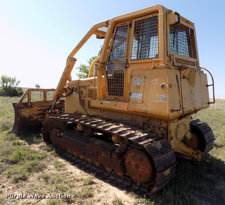 image for item FG9474 1994 John Deere 750B LT dozer