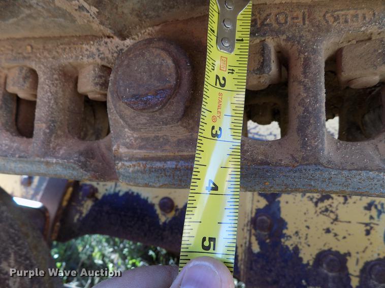 image for item FG9474 1994 John Deere 750B LT dozer