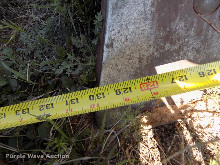 image for item FG9474 1994 John Deere 750B LT dozer