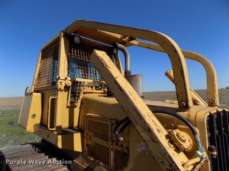 image for item FG9474 1994 John Deere 750B LT dozer