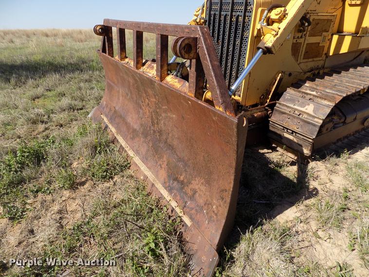 image for item FG9474 1994 John Deere 750B LT dozer