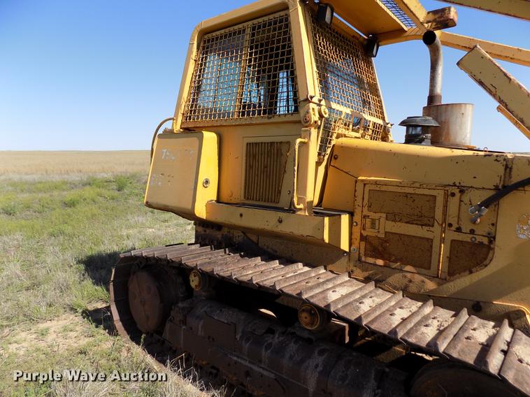 image for item FG9474 1994 John Deere 750B LT dozer