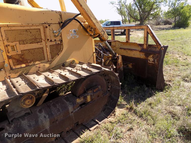 image for item FG9474 1994 John Deere 750B LT dozer