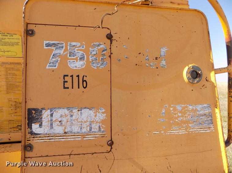 image for item FG9474 1994 John Deere 750B LT dozer