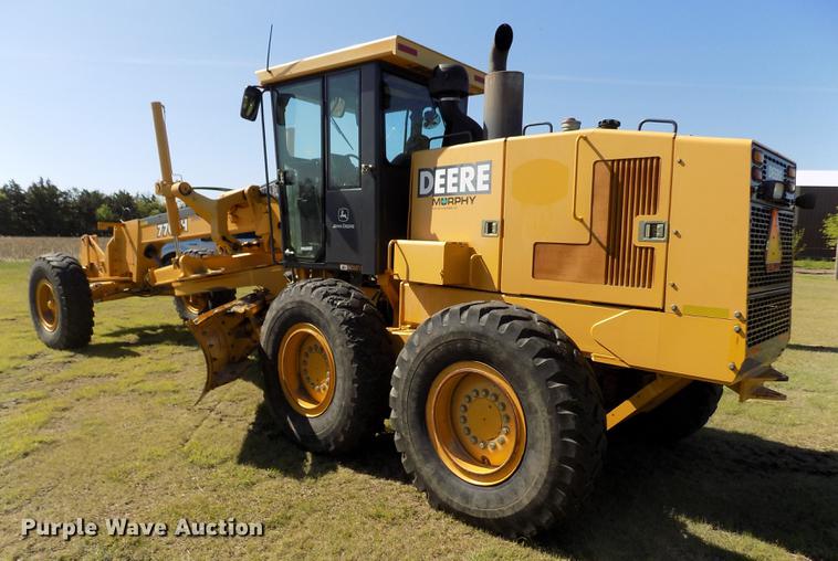 image for item FG9484 2003 John Deere 770CH Series II motor grader