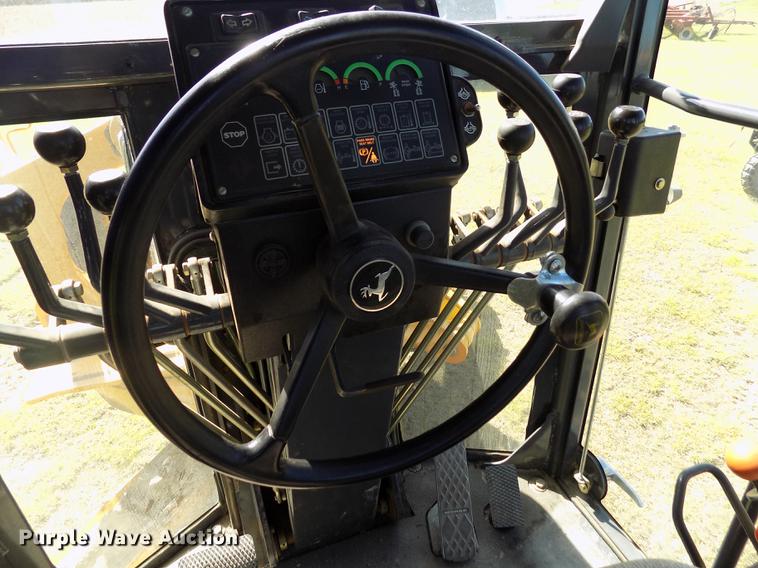 image for item FG9484 2003 John Deere 770CH Series II motor grader