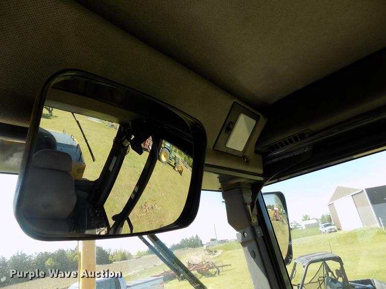 image for item FG9484 2003 John Deere 770CH Series II motor grader