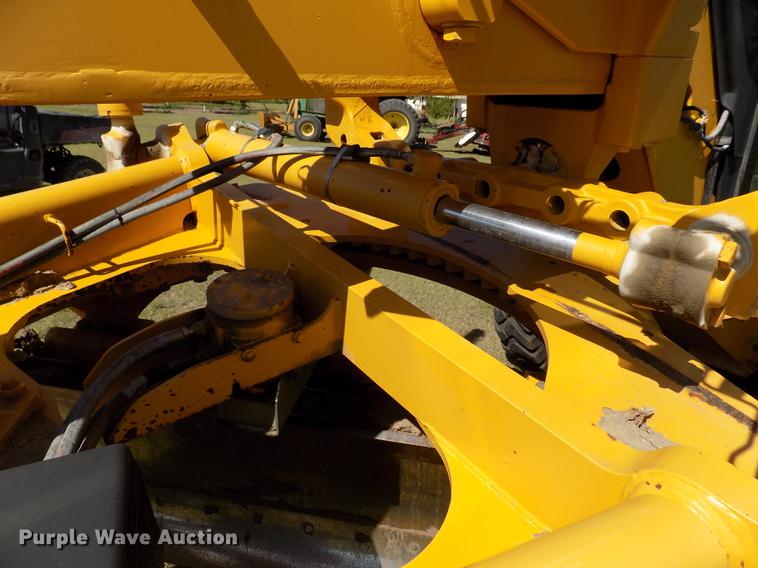 image for item FG9484 2003 John Deere 770CH Series II motor grader