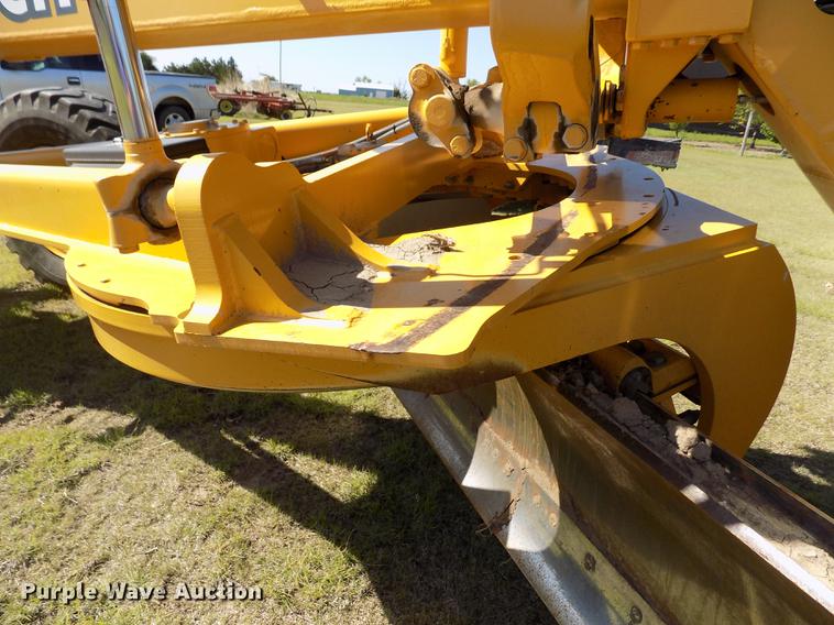 image for item FG9484 2003 John Deere 770CH Series II motor grader