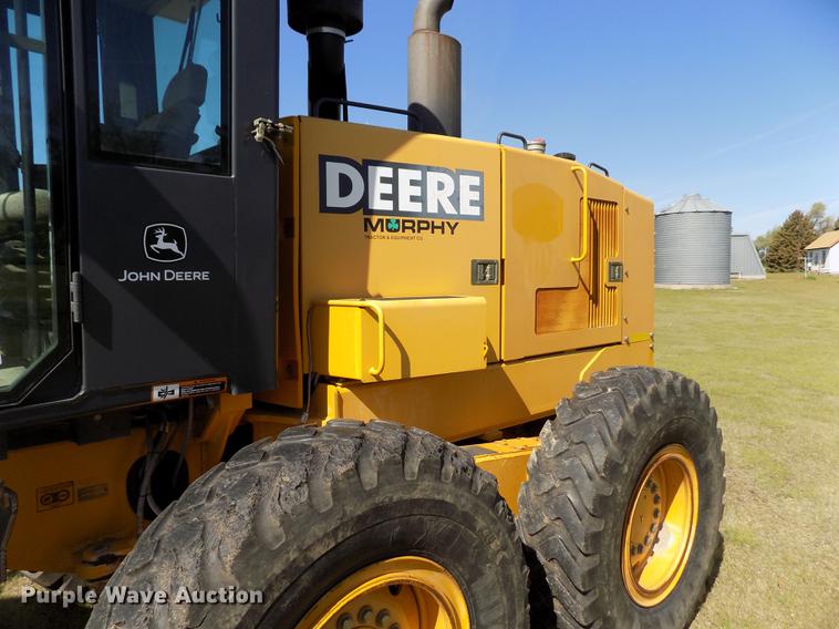 image for item FG9484 2003 John Deere 770CH Series II motor grader