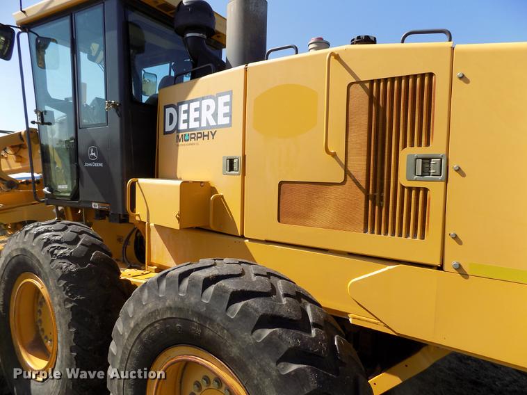 image for item FG9484 2003 John Deere 770CH Series II motor grader