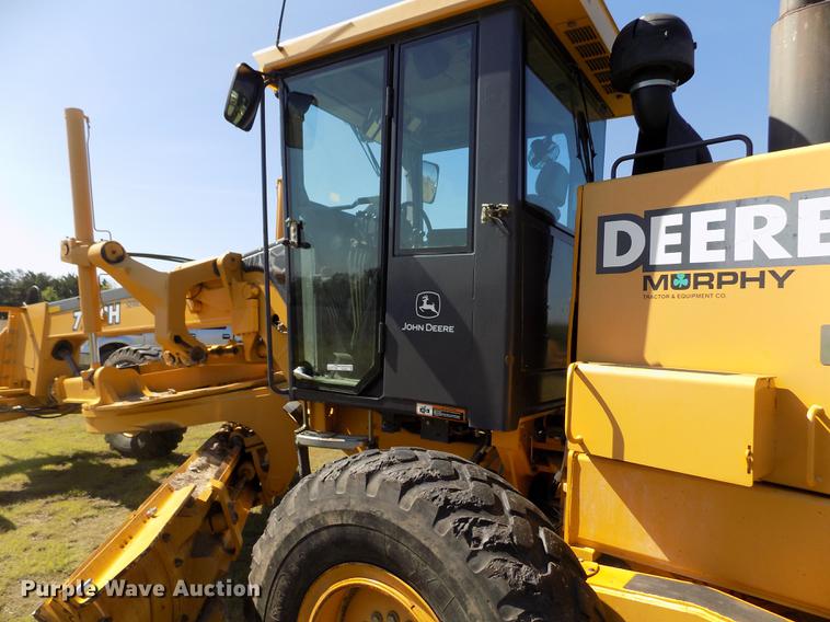 image for item FG9484 2003 John Deere 770CH Series II motor grader