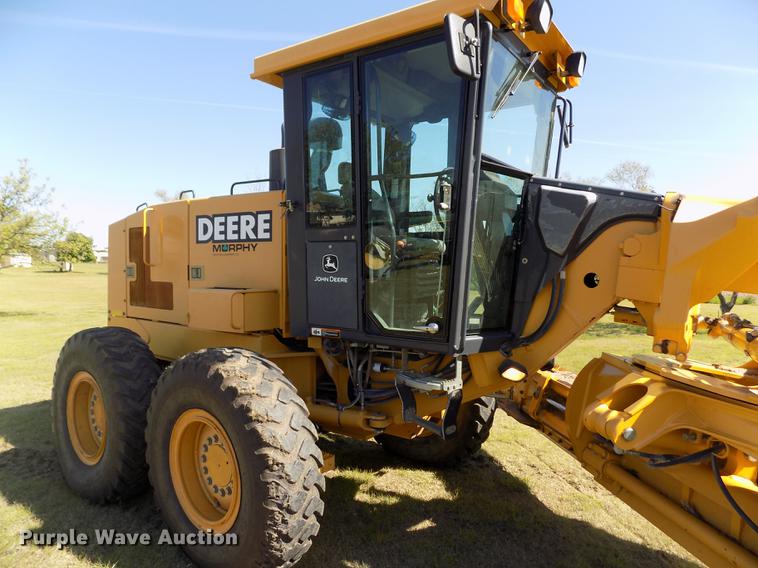 image for item FG9484 2003 John Deere 770CH Series II motor grader