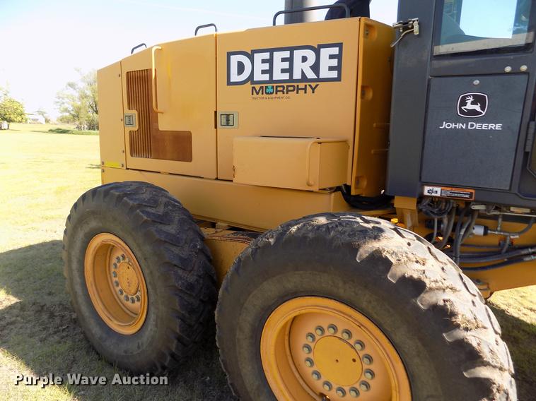 image for item FG9484 2003 John Deere 770CH Series II motor grader