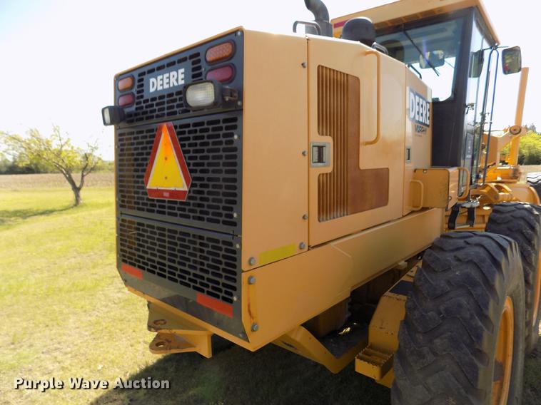 image for item FG9484 2003 John Deere 770CH Series II motor grader