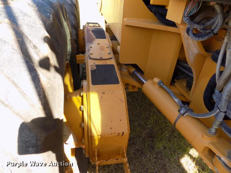 image for item FG9484 2003 John Deere 770CH Series II motor grader