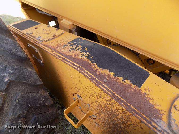 image for item FG9484 2003 John Deere 770CH Series II motor grader