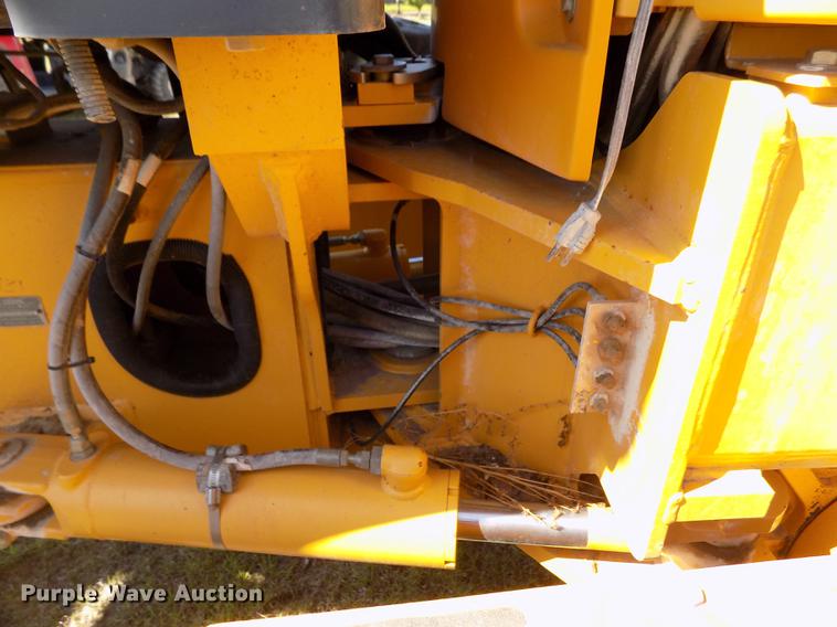 image for item FG9484 2003 John Deere 770CH Series II motor grader