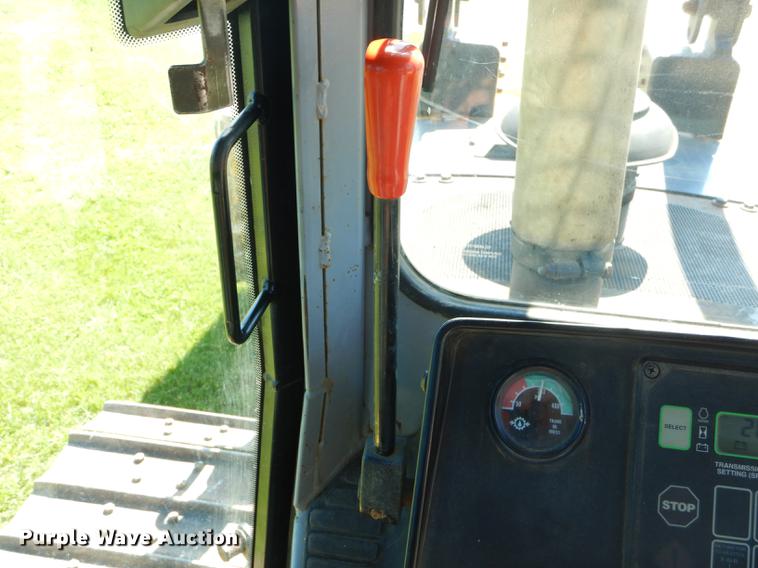 image for item FH9440 2001 John Deere 750C Series II LGP dozer