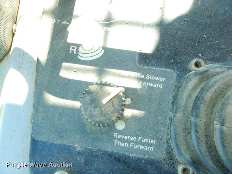 image for item FH9440 2001 John Deere 750C Series II LGP dozer