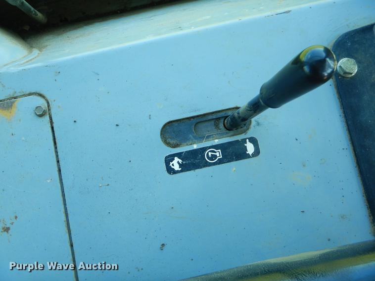 image for item FH9440 2001 John Deere 750C Series II LGP dozer