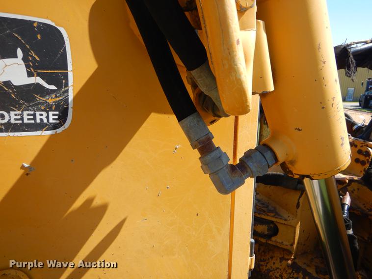 image for item FH9440 2001 John Deere 750C Series II LGP dozer