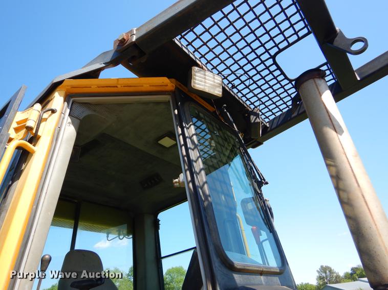 image for item FH9440 2001 John Deere 750C Series II LGP dozer