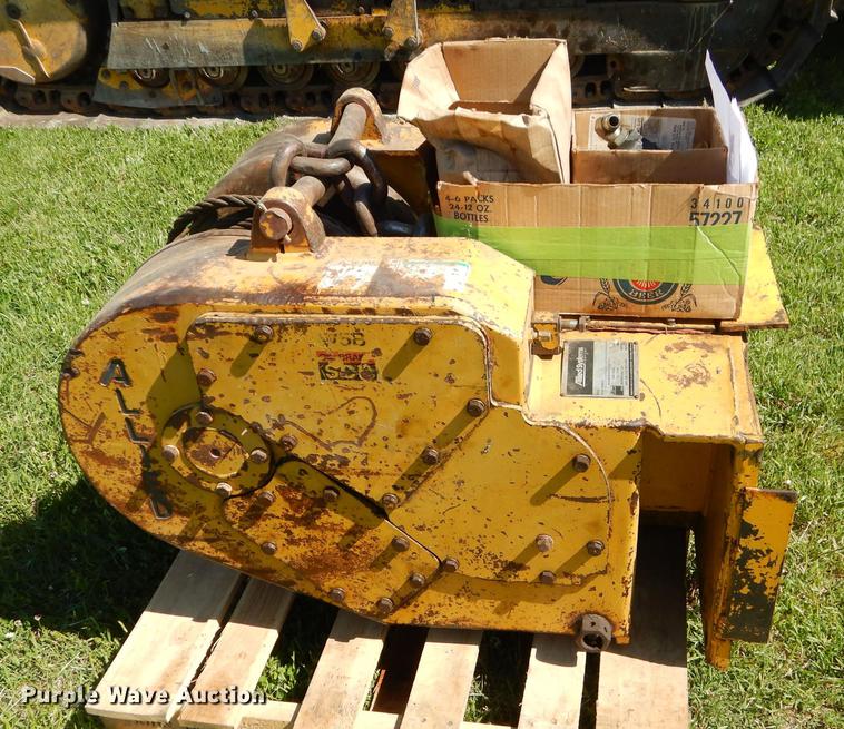 image for item FH9440 2001 John Deere 750C Series II LGP dozer