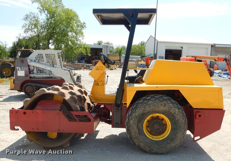 image for item FH9463 1996 Dynapac CA121PD single drum vibratory roller