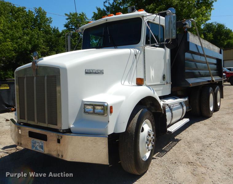image for item FH9494 1994 Kenworth T800 dump truck