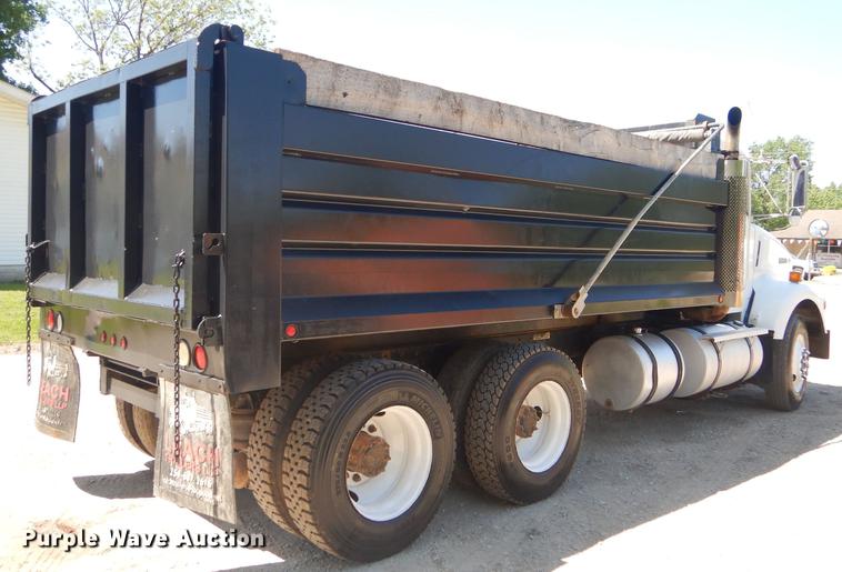 image for item FH9494 1994 Kenworth T800 dump truck