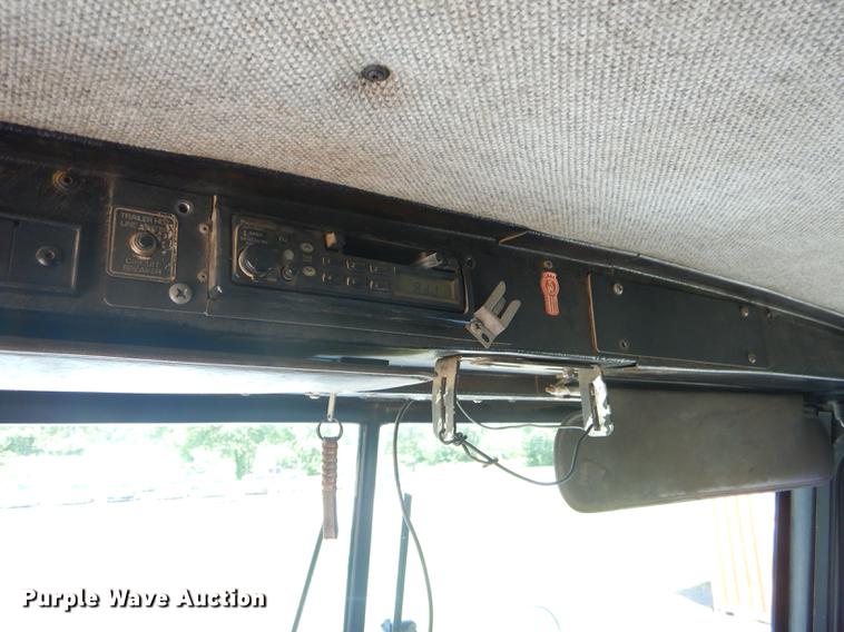 image for item FH9494 1994 Kenworth T800 dump truck