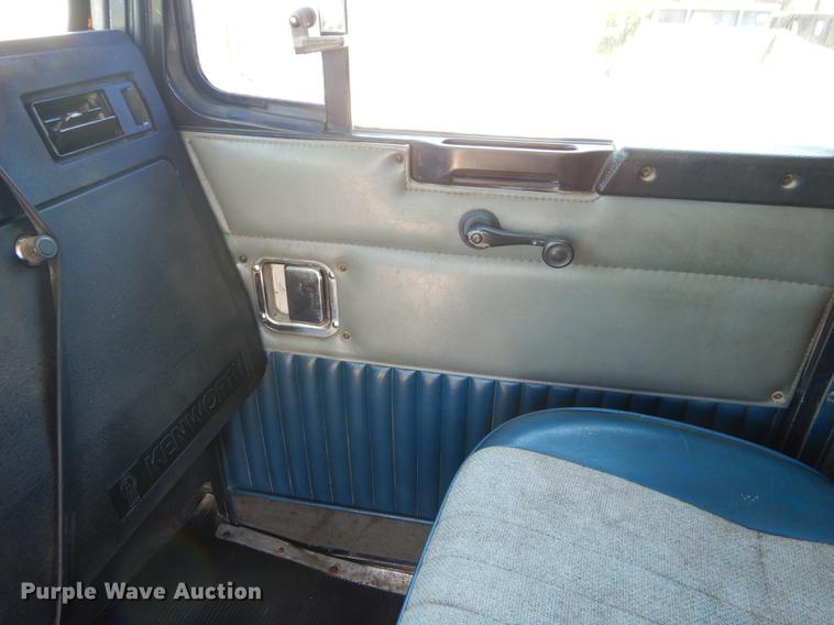 image for item FH9494 1994 Kenworth T800 dump truck