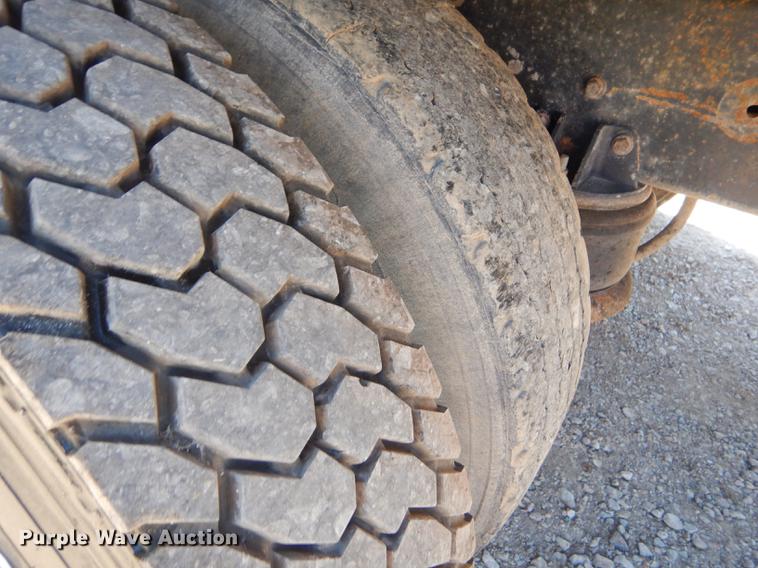 image for item FH9494 1994 Kenworth T800 dump truck