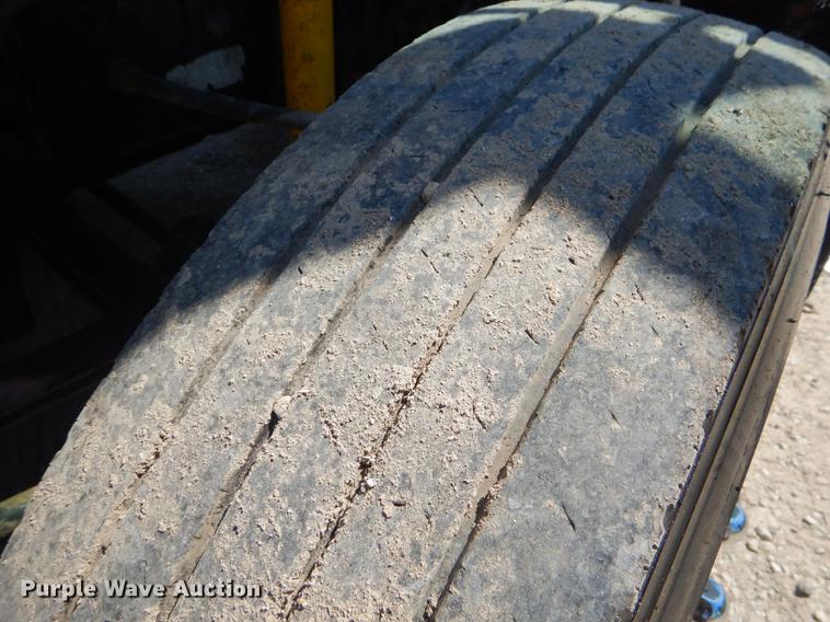 image for item FH9494 1994 Kenworth T800 dump truck