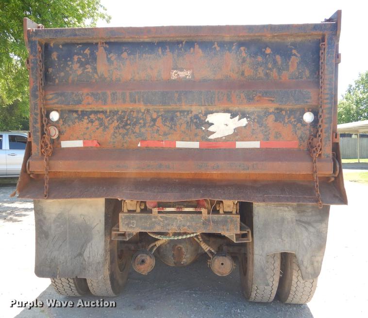image for item FH9495 1988 Freightliner FLC dump truck