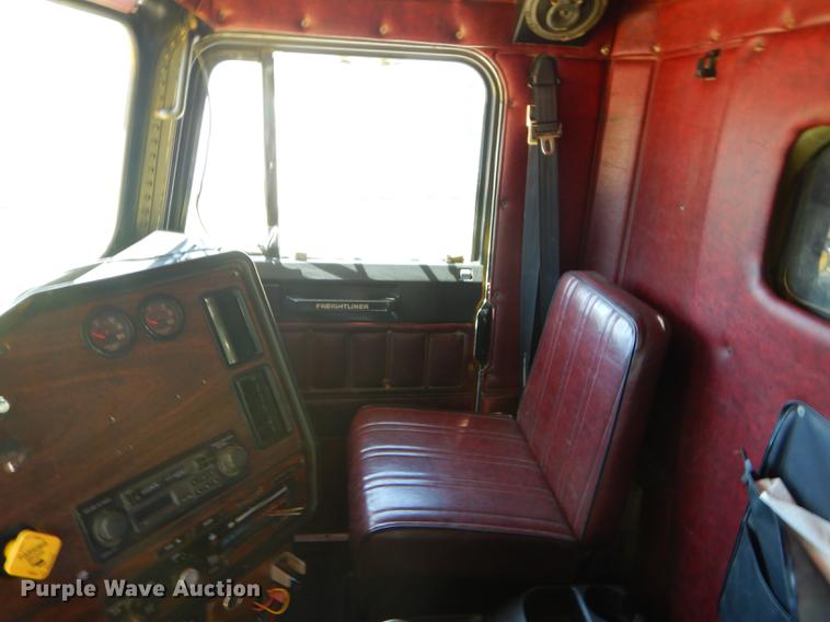 image for item FH9495 1988 Freightliner FLC dump truck